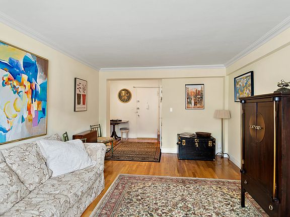 3rd image of 4315 Webster Ave APT 6J