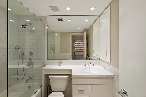Sold by Nest Seekers International | media 8