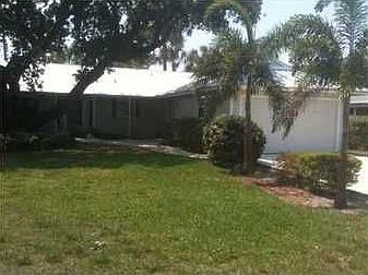1st image of 988 NE Kubin Ave