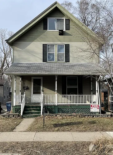 1008 W Huron St Photo 1