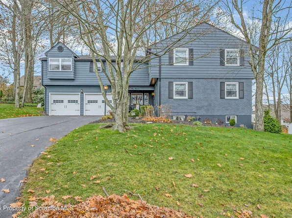 112 Woodside Dr, Clarks Summit, PA 18411