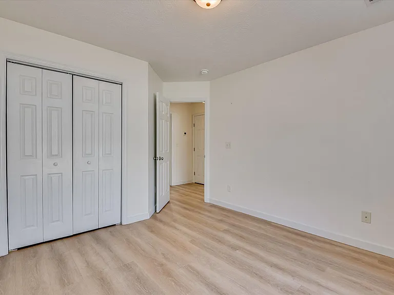 909 Watsonia Dr — Photo 20