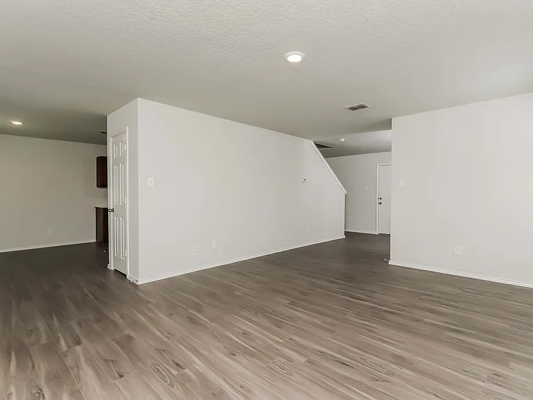 5523 Degan Way — Photo 17
