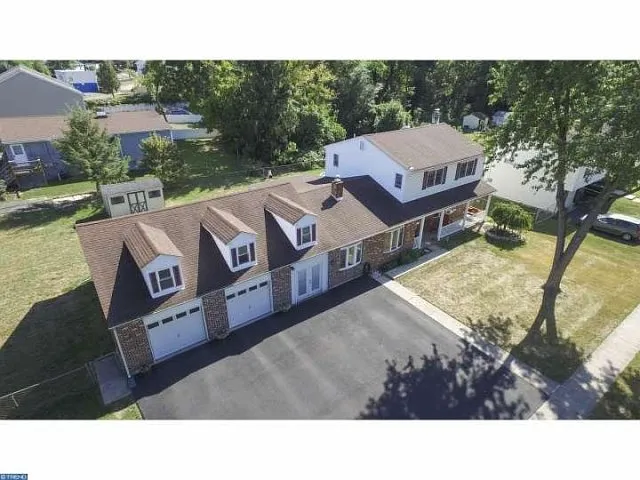 217 Rumpf Ave photo 1