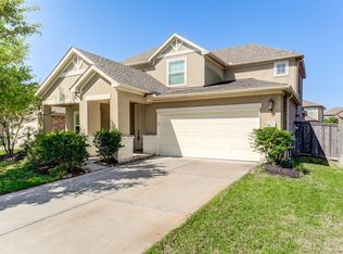 8715 Arch Rock Dr, Cypress, TX 77433