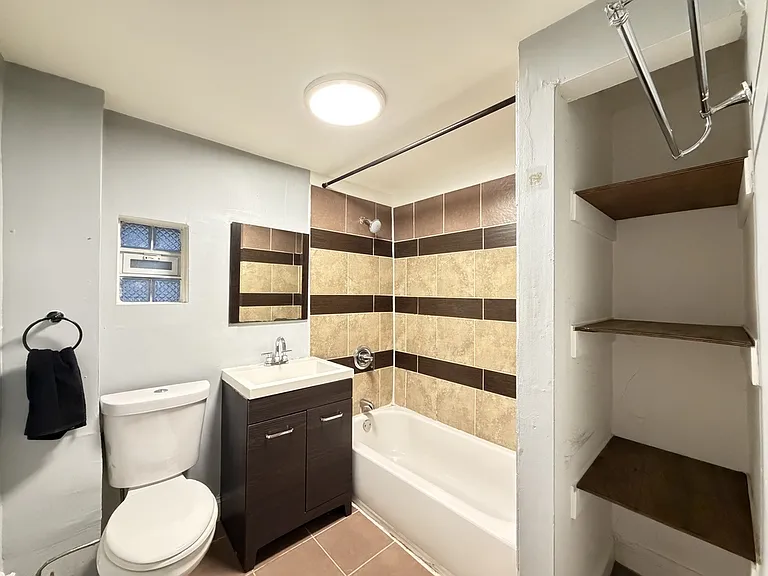 3511 W Dickens Ave #1 — Photo 16