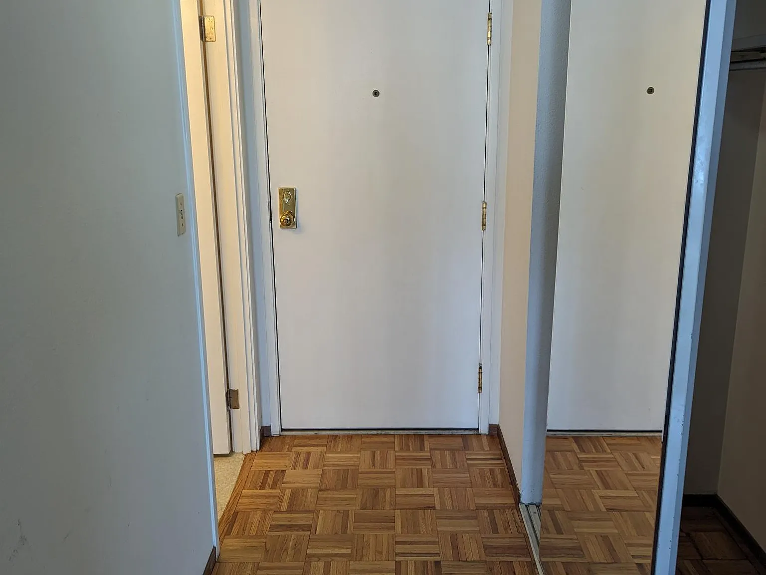 601 Van Ness Ave — Photo 2