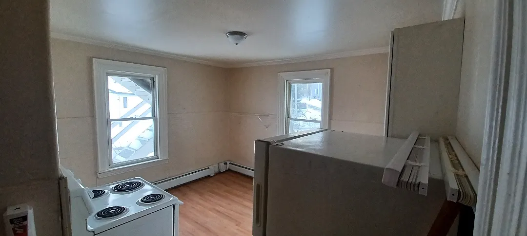 146 Ohio St - Unit 4 — Photo 2
