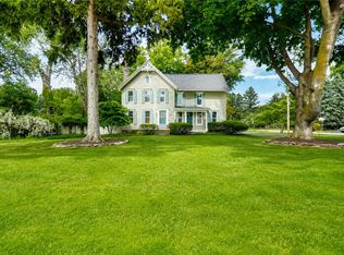 1479 Creek St, Rochester, NY 14625