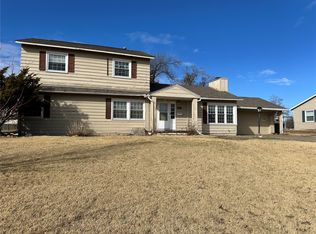 422 42nd St NE, Cedar Rapids, IA