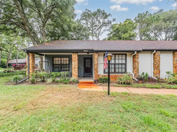 2109 Point O Woods Ct, Spring Hill, FL 34606