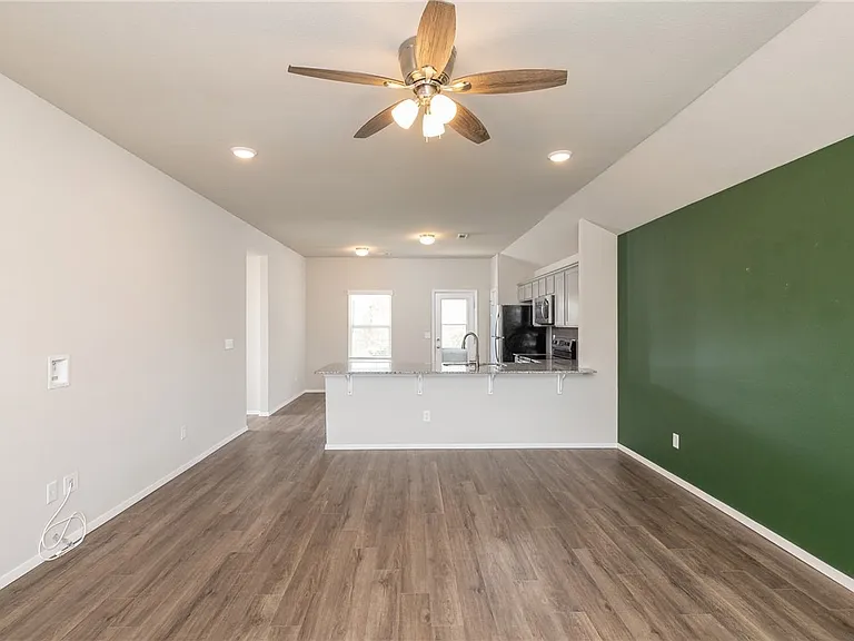899 E Sparrow Cir — Photo 7