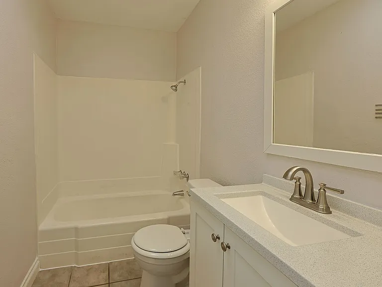 620 E Lexington Ave #16 — Photo 16