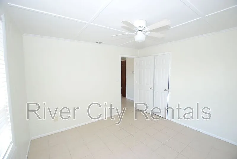 2 bed, 1.0 bath, 650 sqft, $1,400 — Photo 3