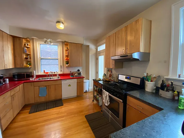 1483 Belmont Ave — Photo 7