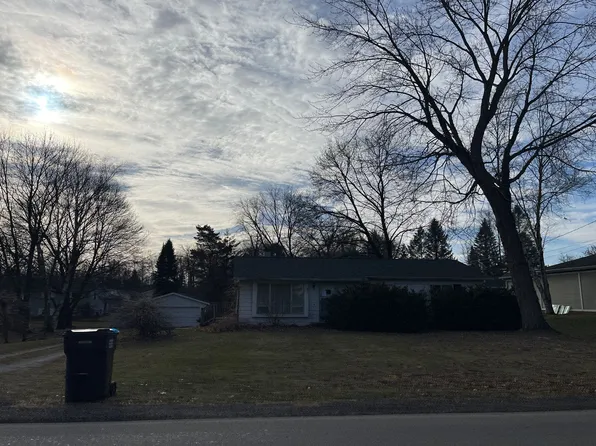 421 Marshall St, Brooklyn, MI 49230