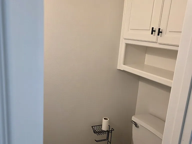 100 Silver Water Ct — Photo 16