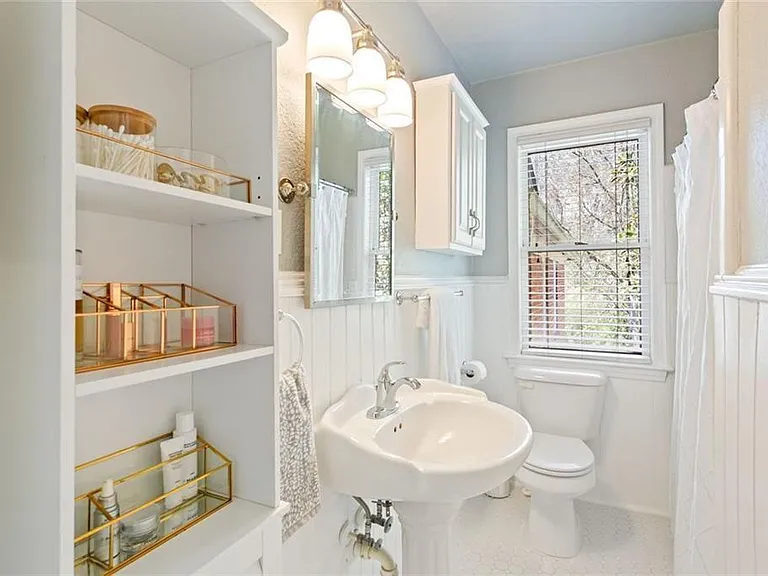 115 Peachtree Memorial Dr NW #C3 — Photo 24