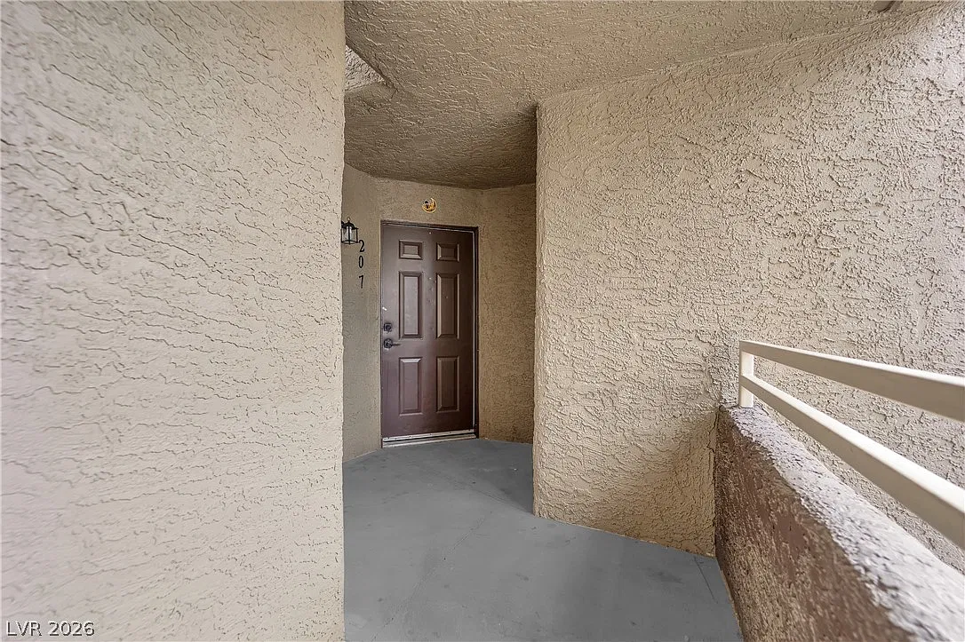 2 bed, 2.0 bath, 1091 sqft, $1,650 — Photo 4