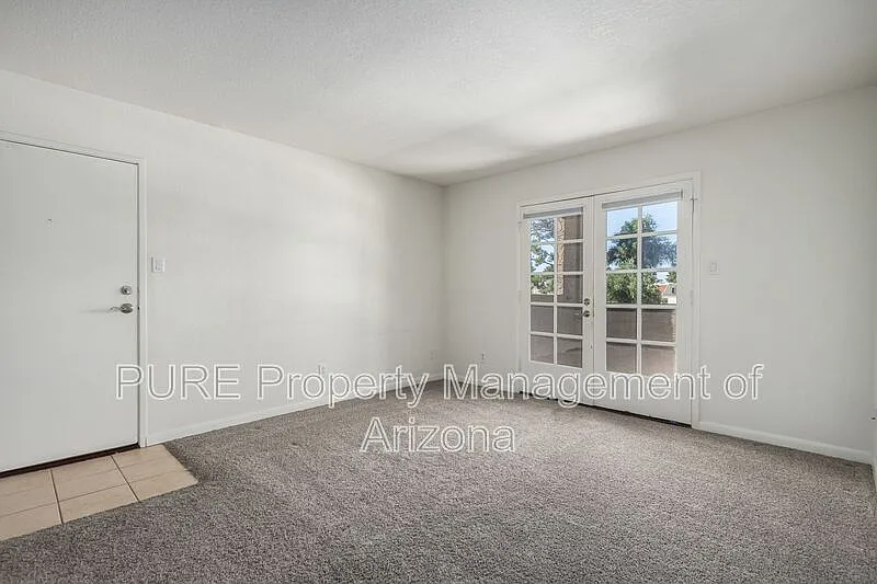 2 bed, 2.0 bath, 919 sqft, $1,550 — Photo 2