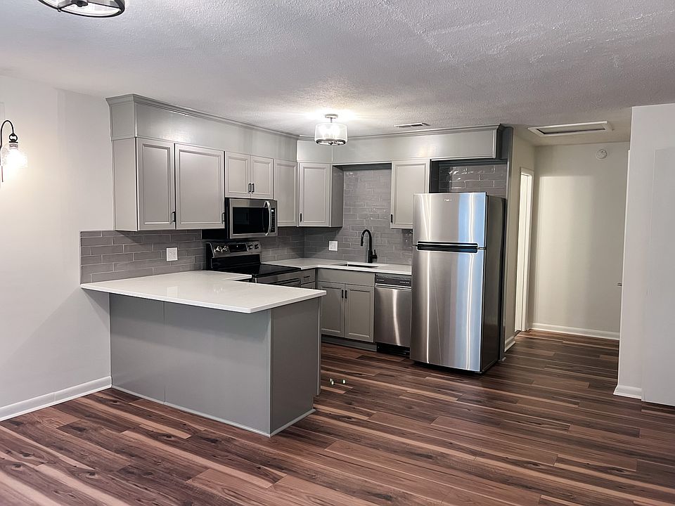 1st image of 76 Wistonia Pl #4