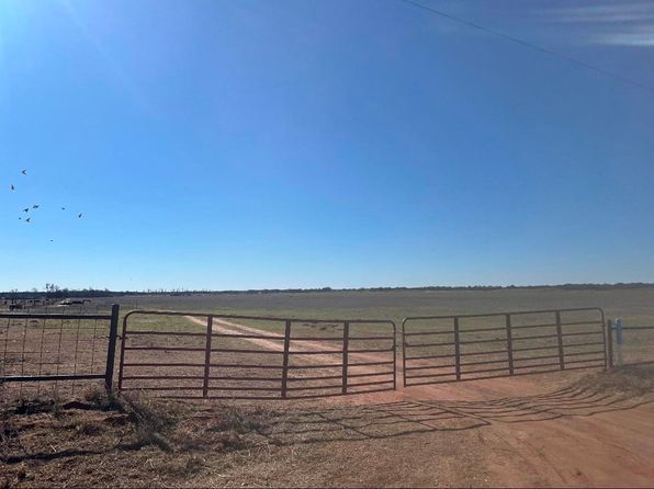1629 N 2720th Rd, Hennessey, OK 73742