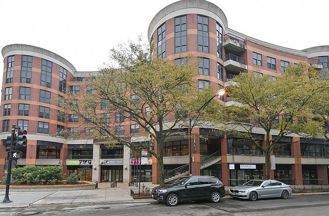 1st image of 350 W Belden Ave APT 414