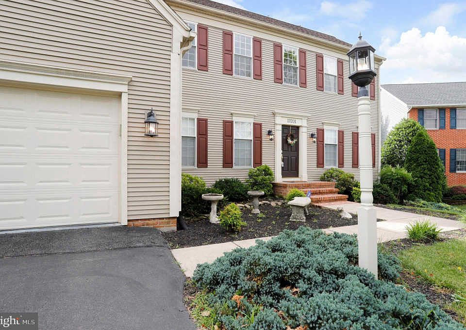1st image of 13201 Johnnycake Ln