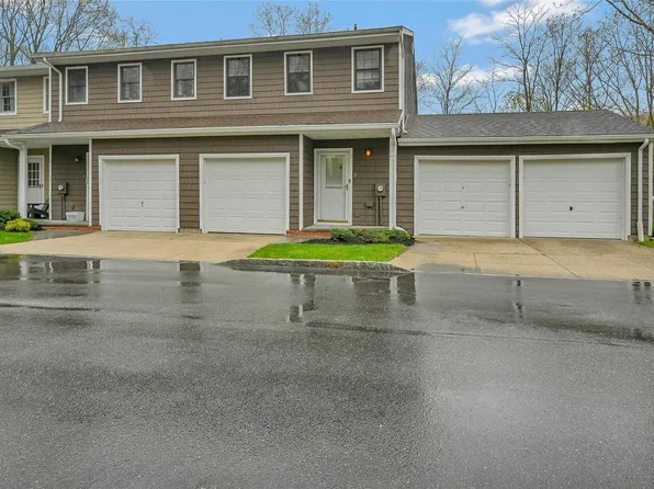5 Pine Street, Huntington, NY 11743