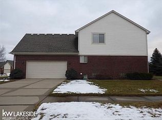 22286 Allis Ln, Macomb, MI 48044
