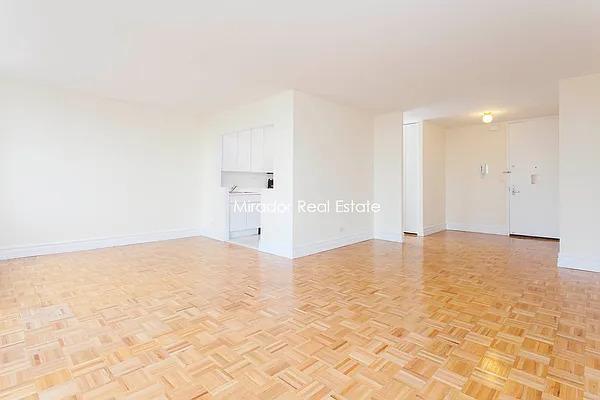 Rented by Mirador Real Estate | media 10