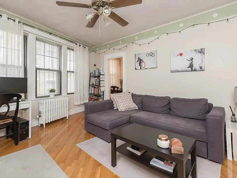 64 Queensberry St #111 — Photo 2