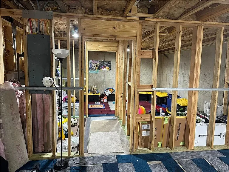 234 Barnwood Ln — Photo 23