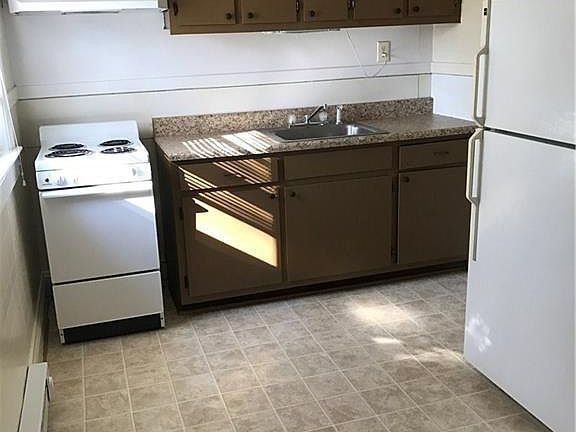 2nd image of 213 Gatewood Ave