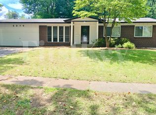 2275 Glenoro Dr, Florissant, MO 63033