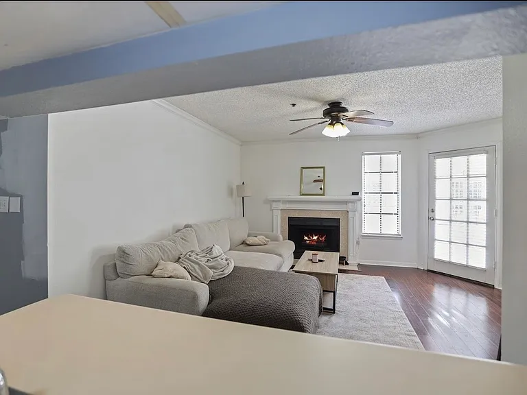 1000 W Horatio St #126 — Photo 6