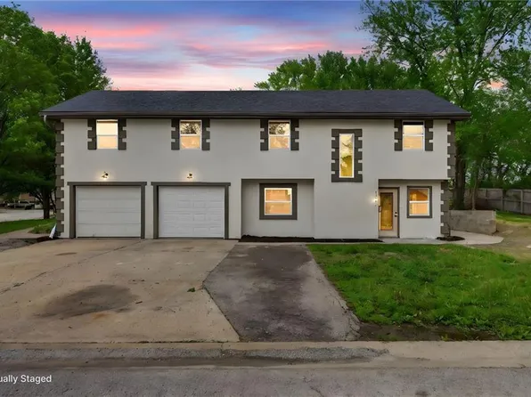 1301 Ada St, Kearney, MO 64060