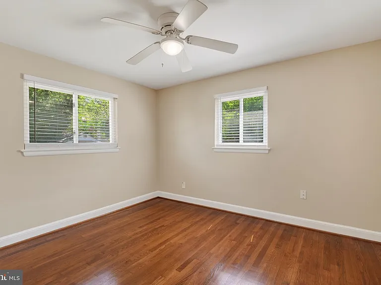 7216 Carol Ln — Photo 17