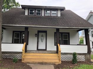 88 Phoenix Ter, Springfield, MA 01104