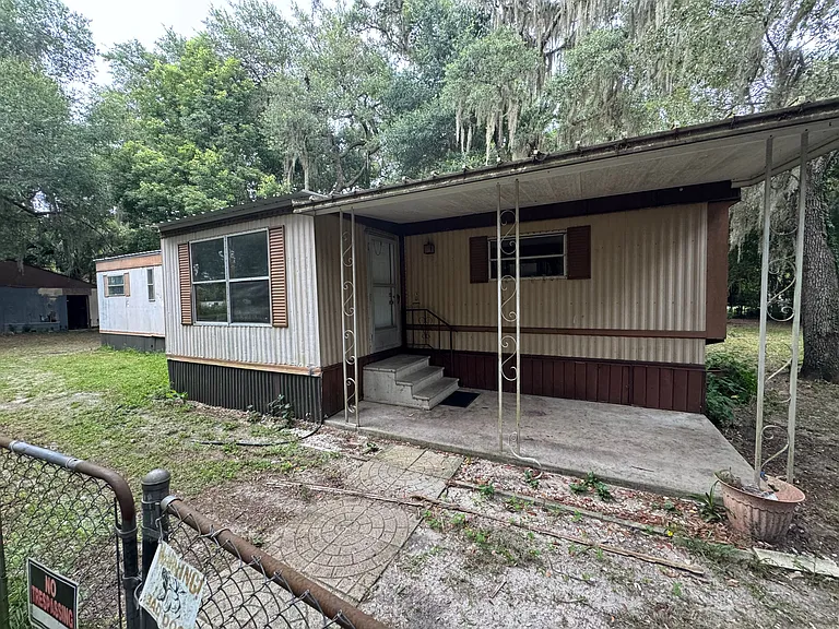 104 Idlewood Acres Rd — Photo 1