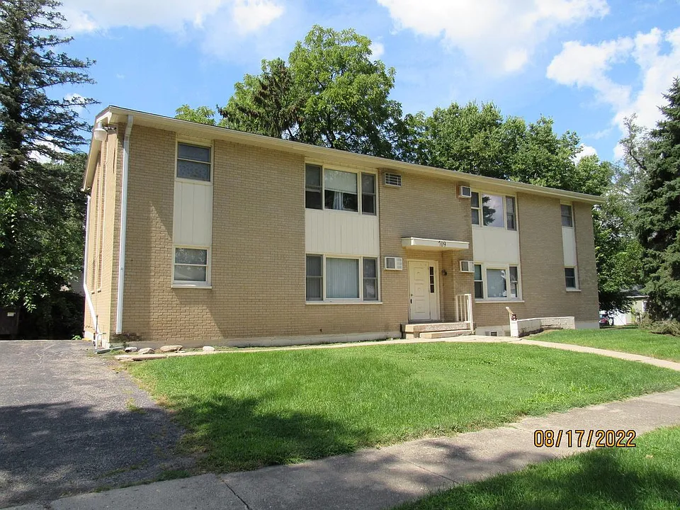 709 Leonard Ave #E