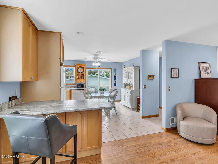 143 Lake Ave — Photo 5