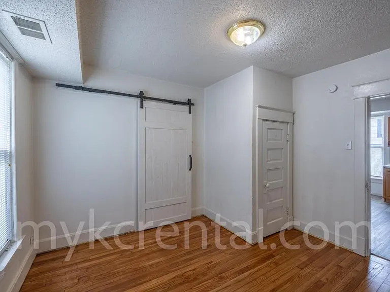 4306 Fisher St — Photo 22