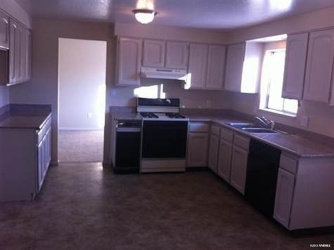 2nd image of 1529 Goldfield Ave