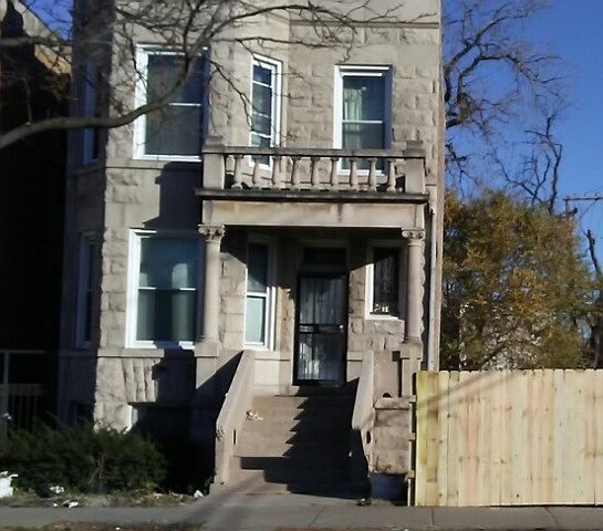 1st image of 521 N Kedzie Ave