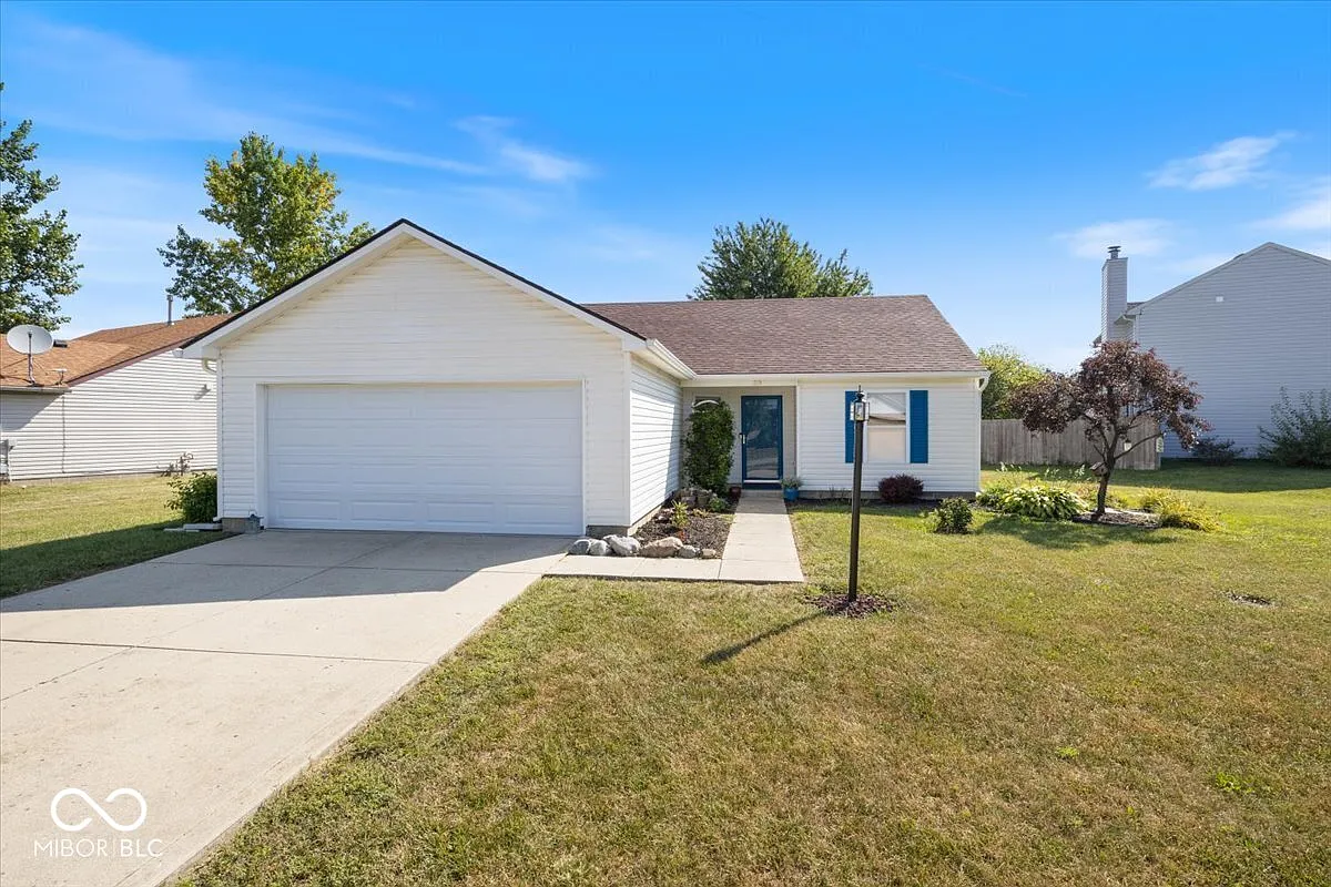 319 Brookstone Dr photo 1