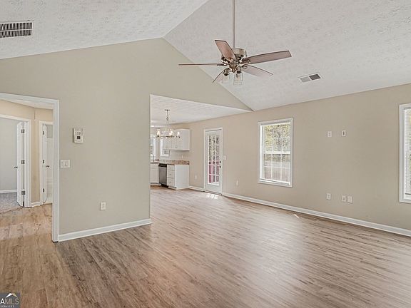 3rd image of 10 Wilbur Way