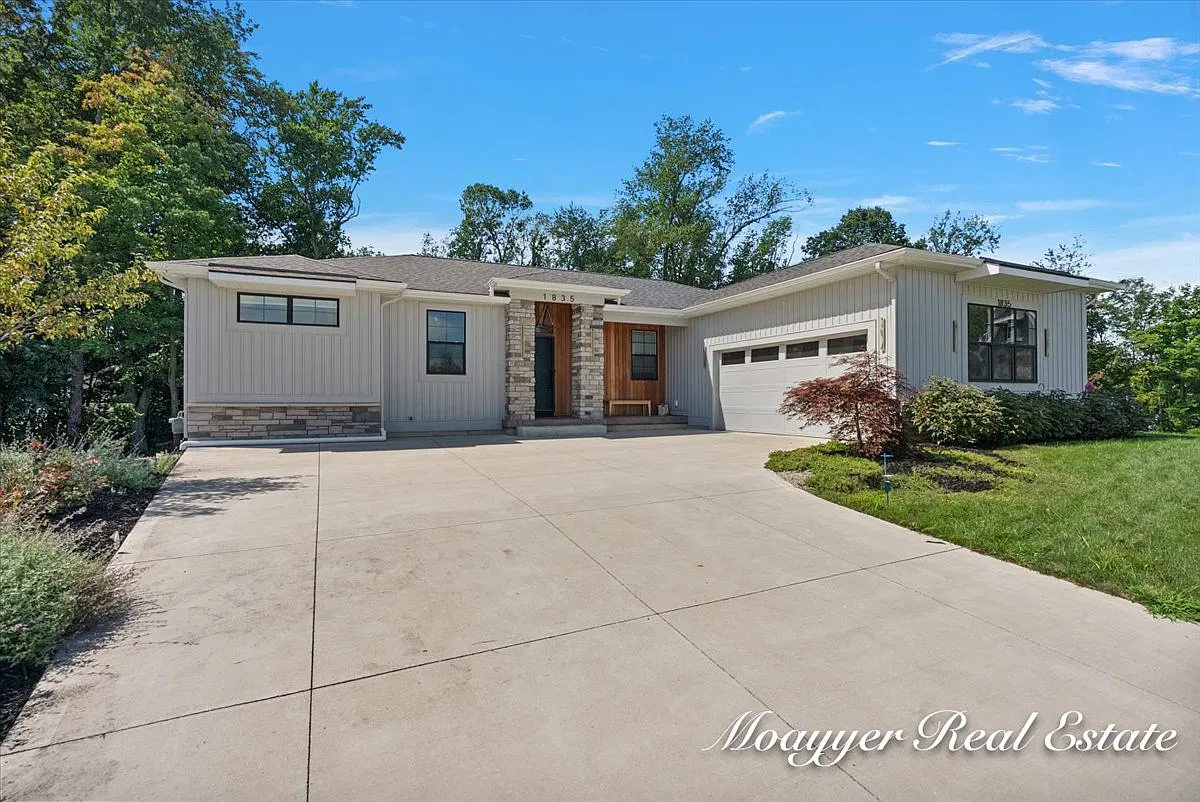 4 bed, 3313 sqft, $4,100 — Photo 4