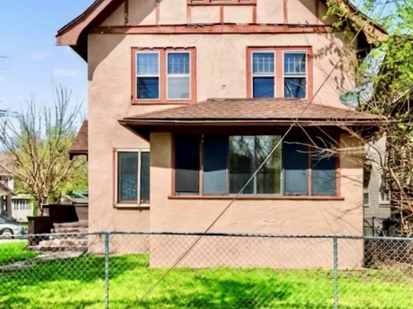 704 Stuart Ave, Kalamazoo, MI 49007