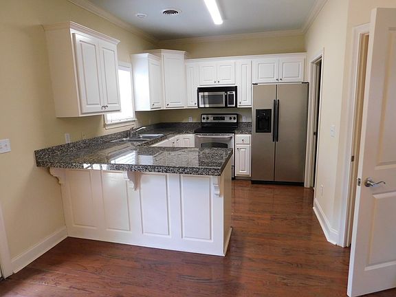 4th image of 220 Private Road 3049